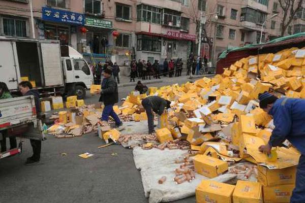 特朗普：美方与普京进行了“非常好且富有成效的”评论