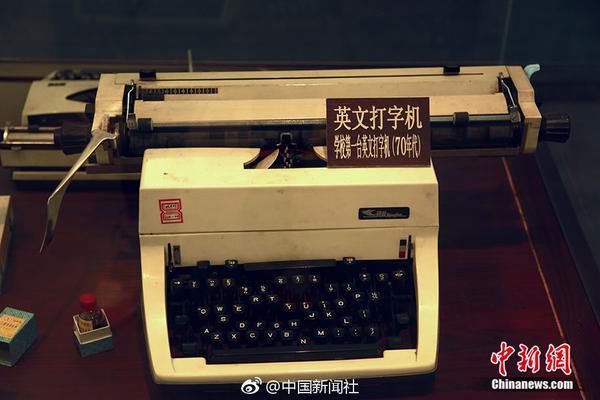 【吃瓜吧】深航回应乘客抵触咬伤空姐：已移送警方，呼吁文明乘机出行