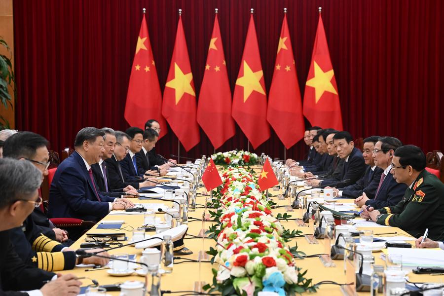 Xinhua Headlines: China, Vietnam reaffirm commitment to closer ties, broader cooperation